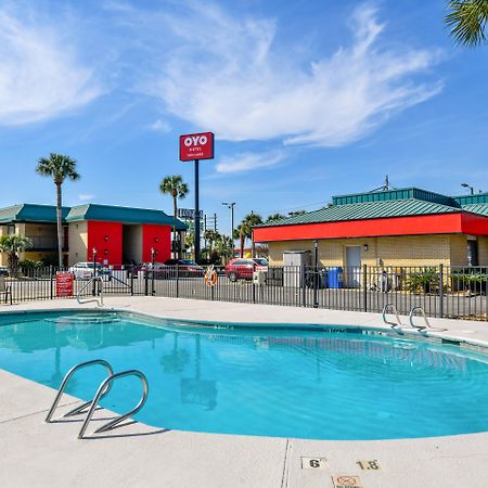 Oyo Hotel Lake Park - Valdosta Area エクステリア 写真