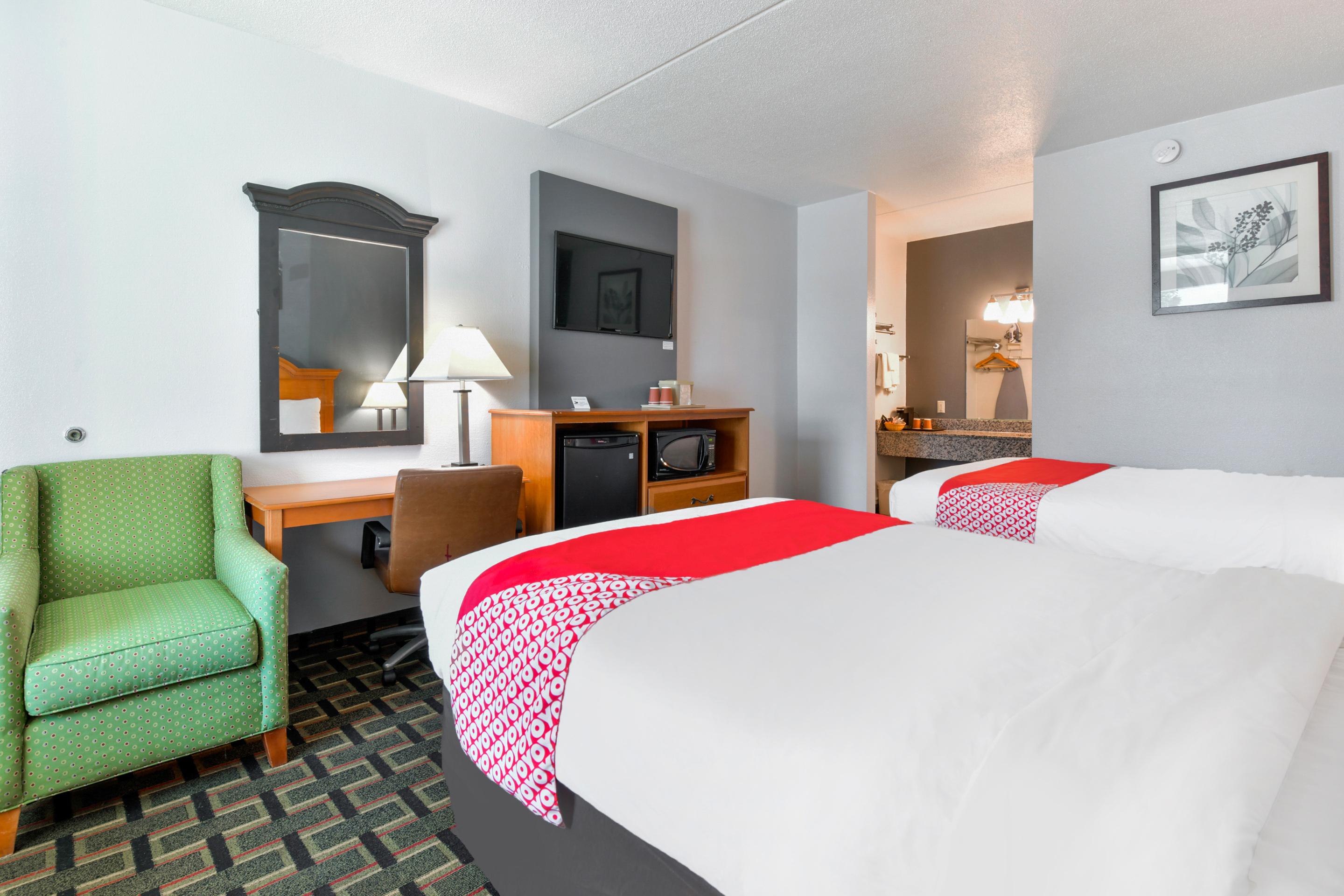 Oyo Hotel Lake Park - Valdosta Area エクステリア 写真