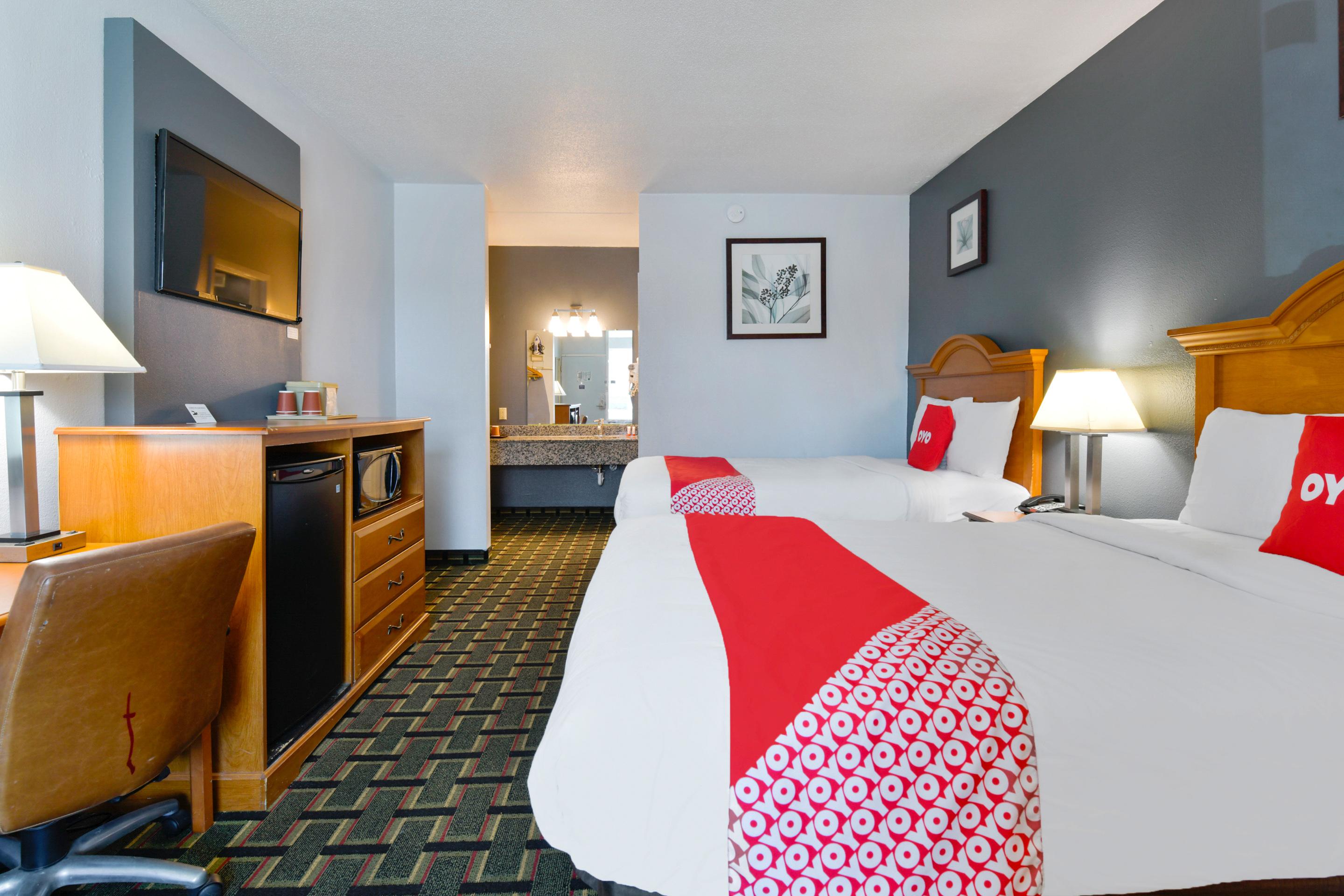 Oyo Hotel Lake Park - Valdosta Area エクステリア 写真