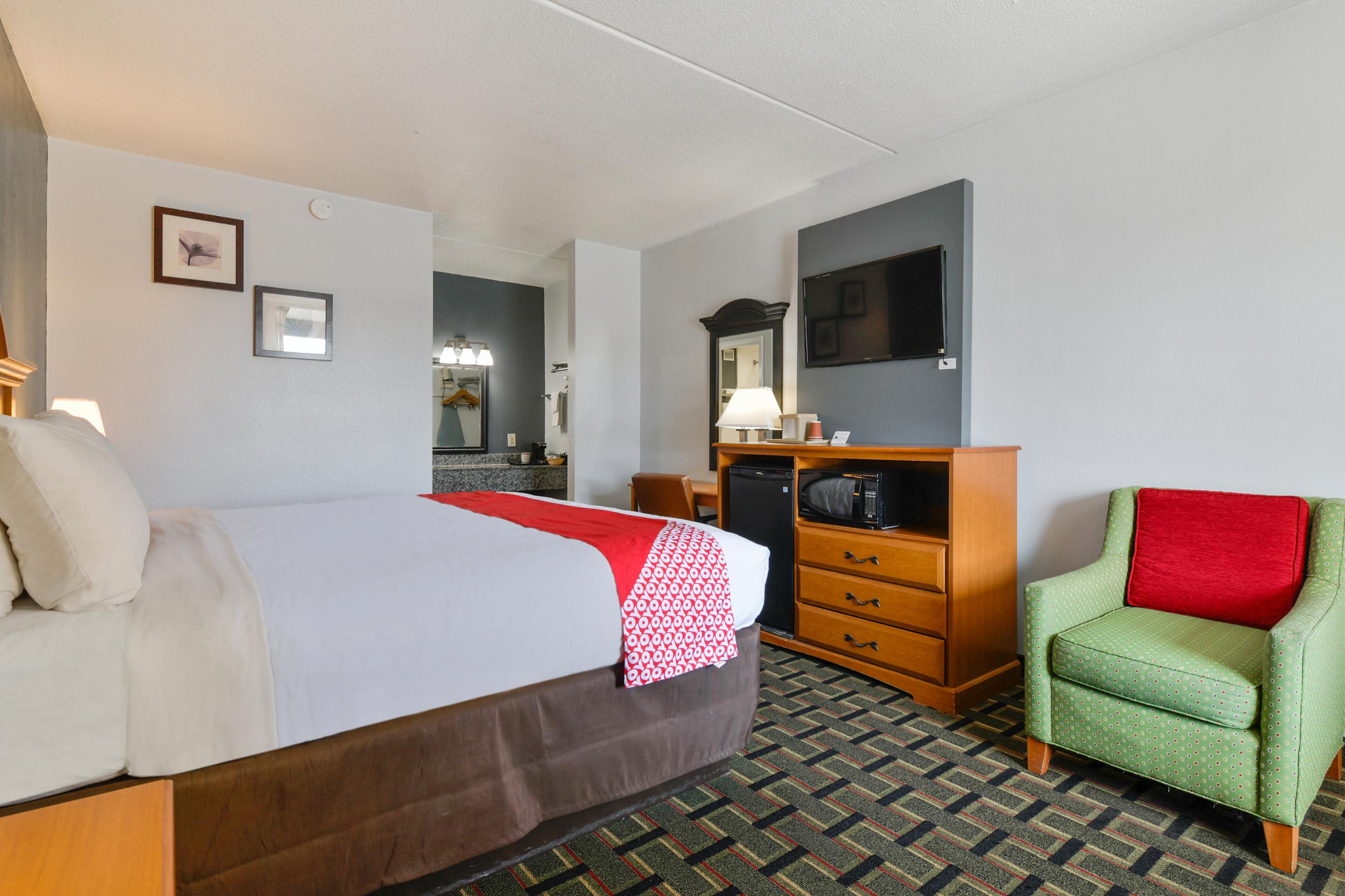 Oyo Hotel Lake Park - Valdosta Area エクステリア 写真
