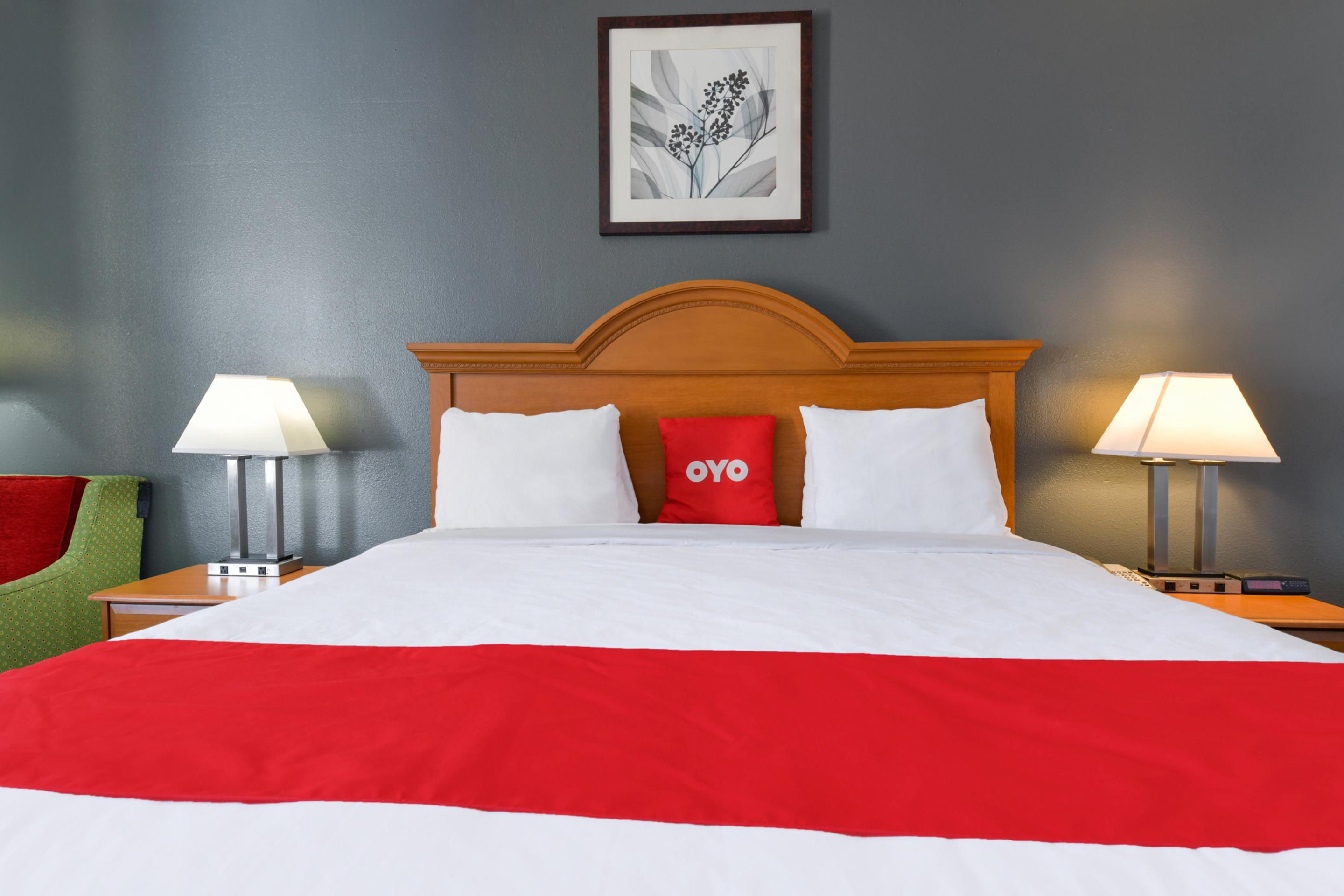 Oyo Hotel Lake Park - Valdosta Area エクステリア 写真