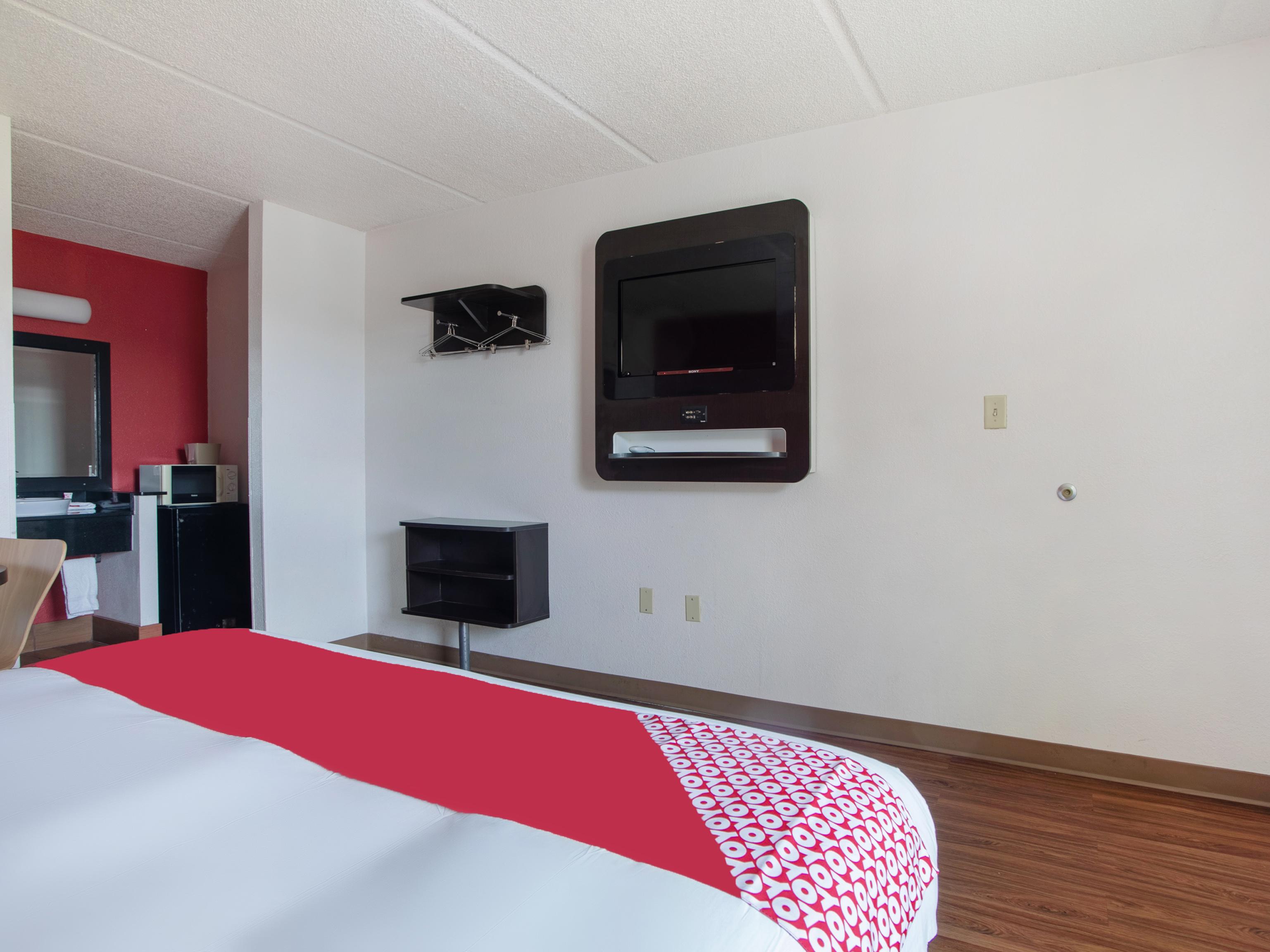 Oyo Hotel Lake Park - Valdosta Area エクステリア 写真