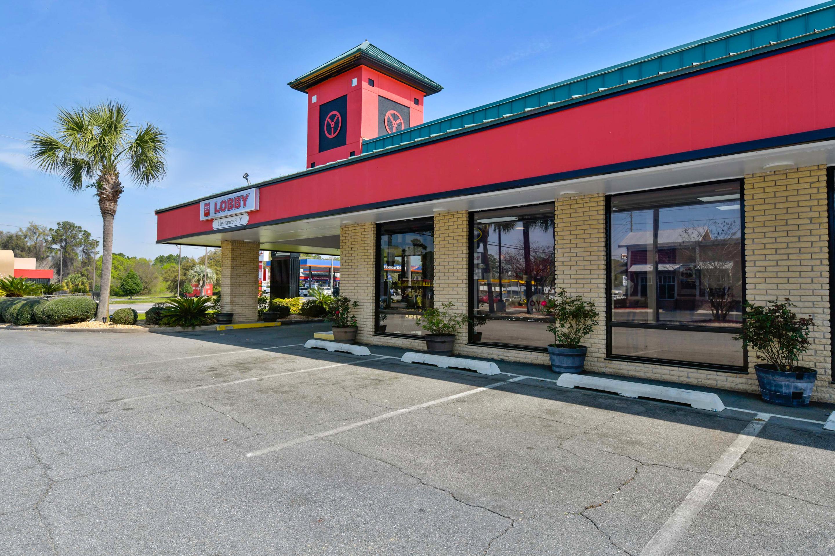 Oyo Hotel Lake Park - Valdosta Area エクステリア 写真