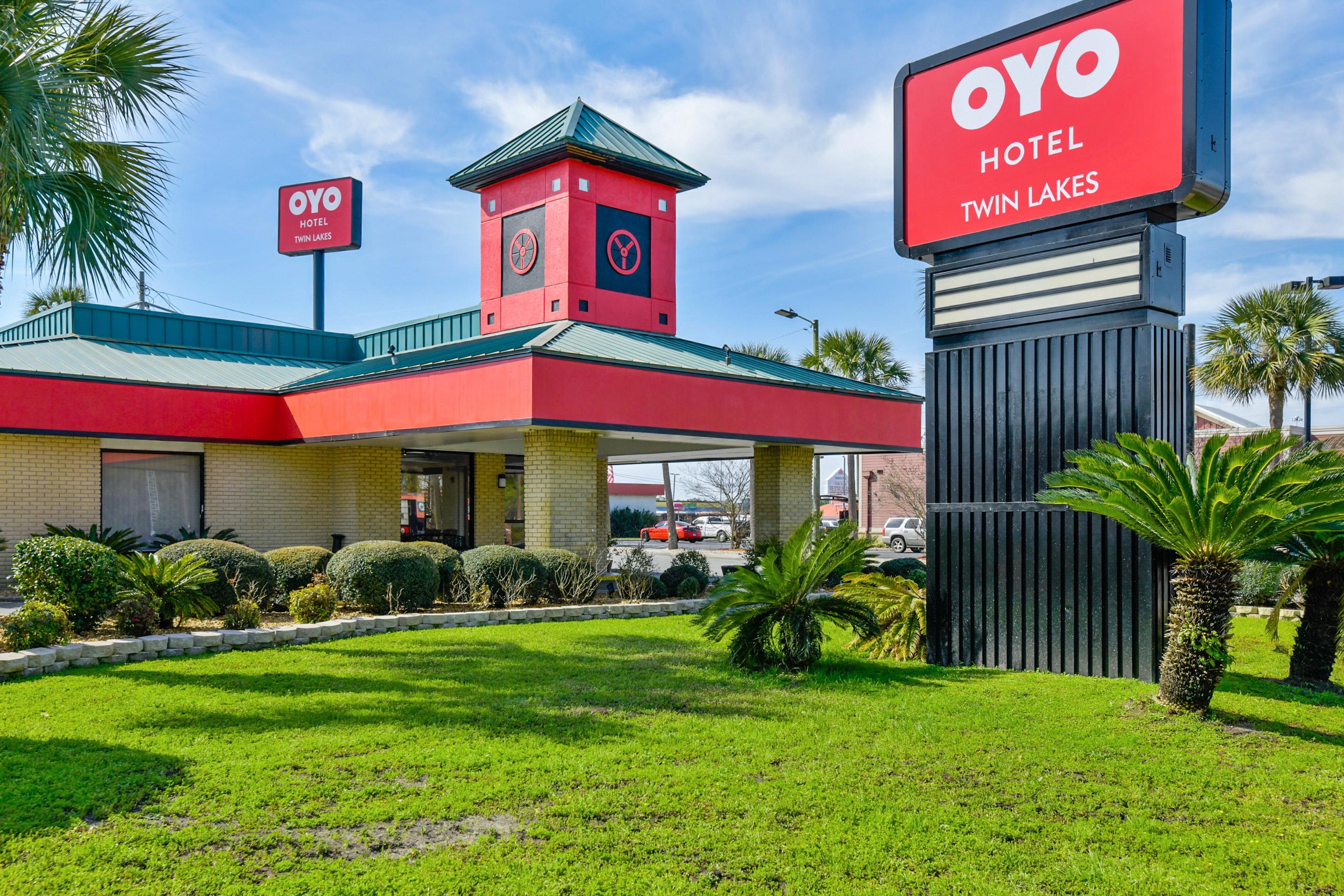 Oyo Hotel Lake Park - Valdosta Area エクステリア 写真