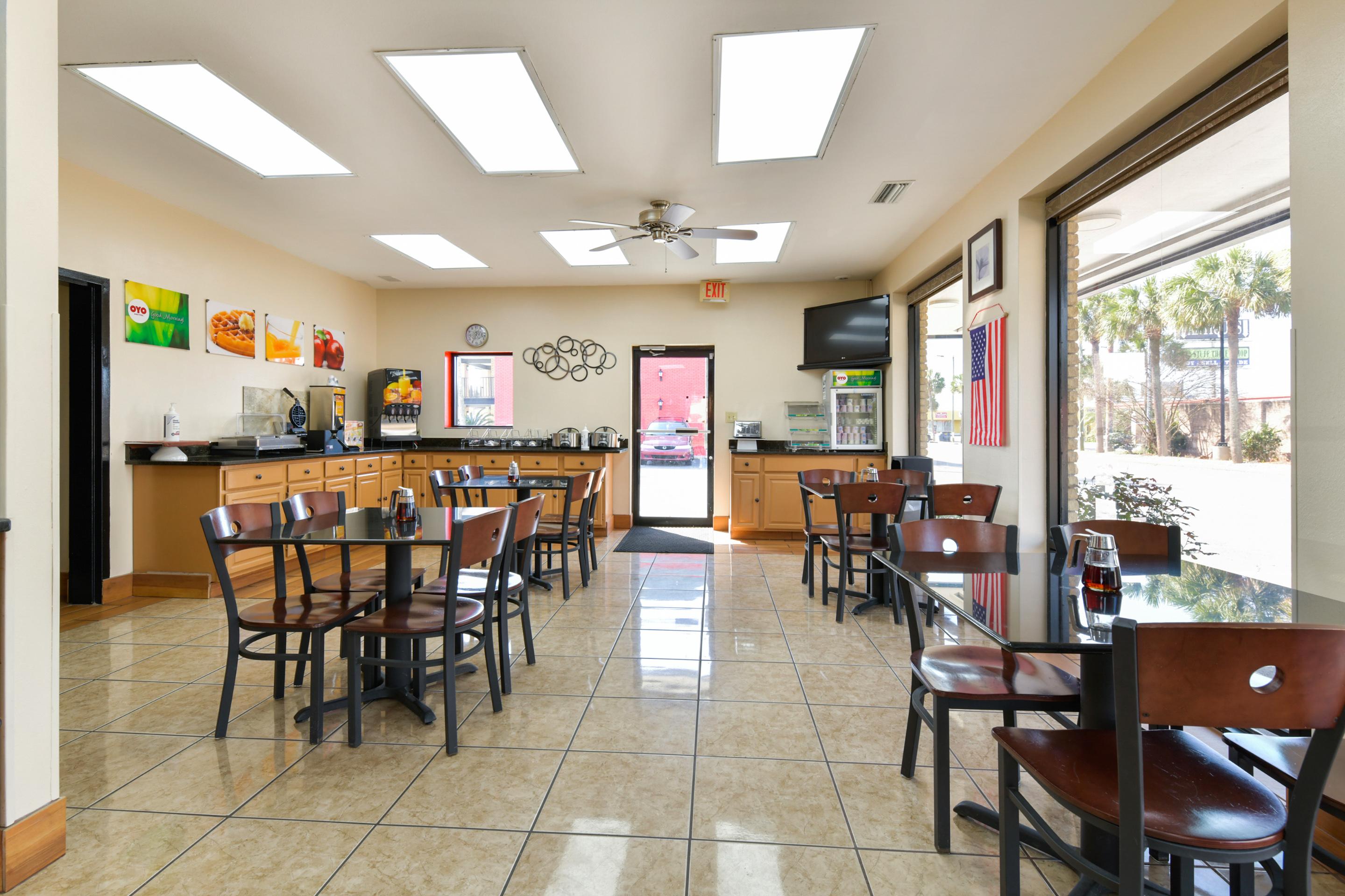 Oyo Hotel Lake Park - Valdosta Area エクステリア 写真
