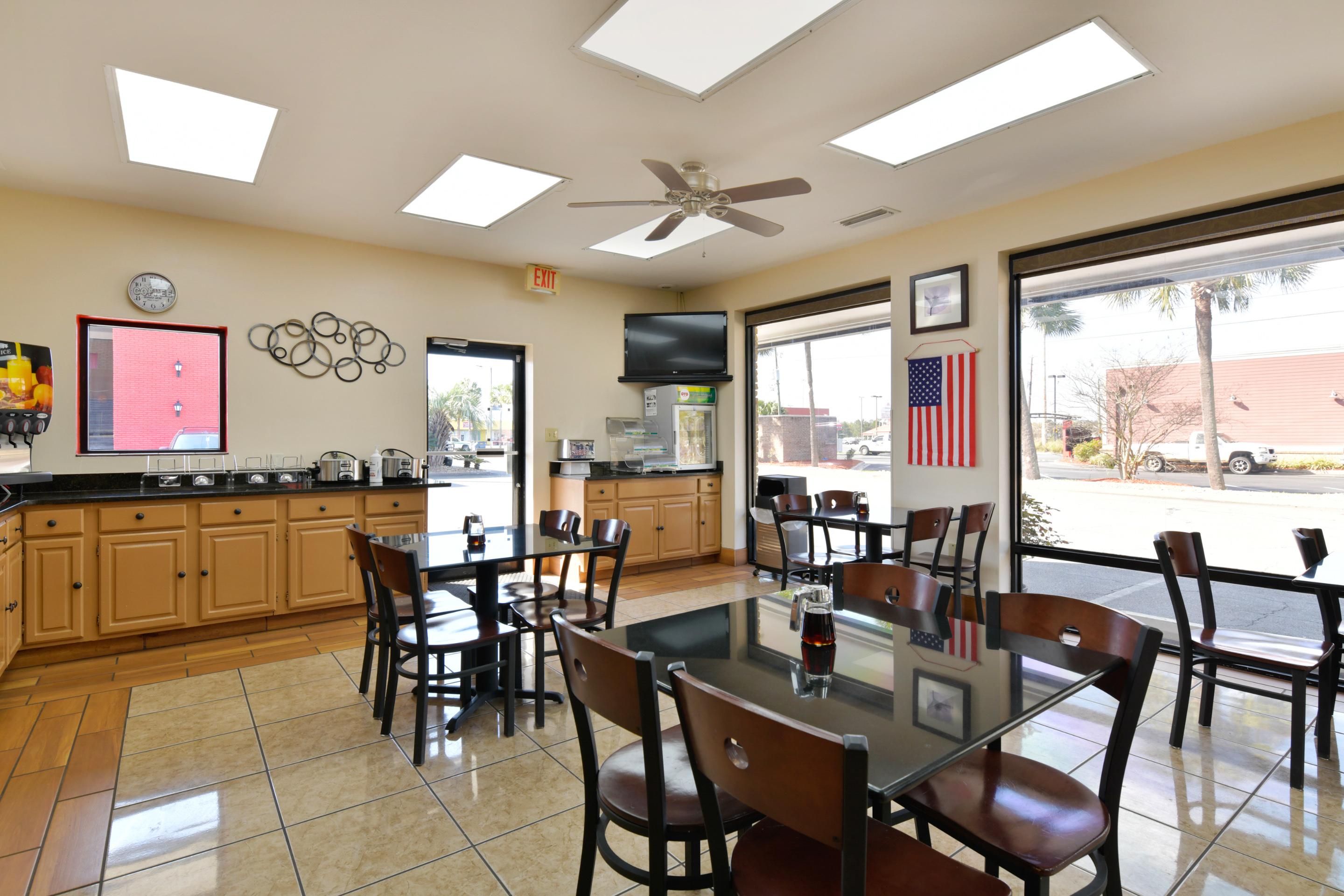 Oyo Hotel Lake Park - Valdosta Area エクステリア 写真