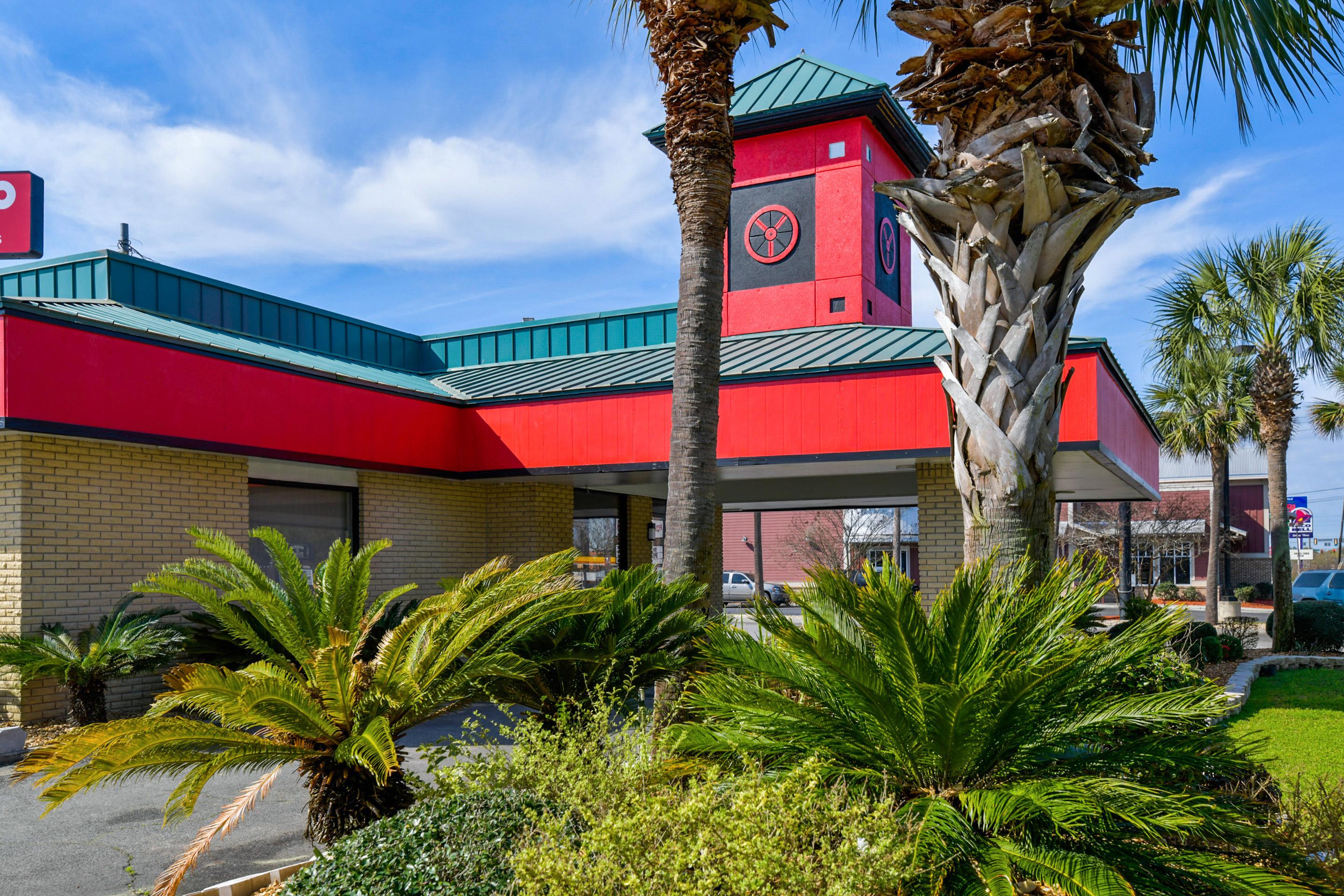 Oyo Hotel Lake Park - Valdosta Area エクステリア 写真