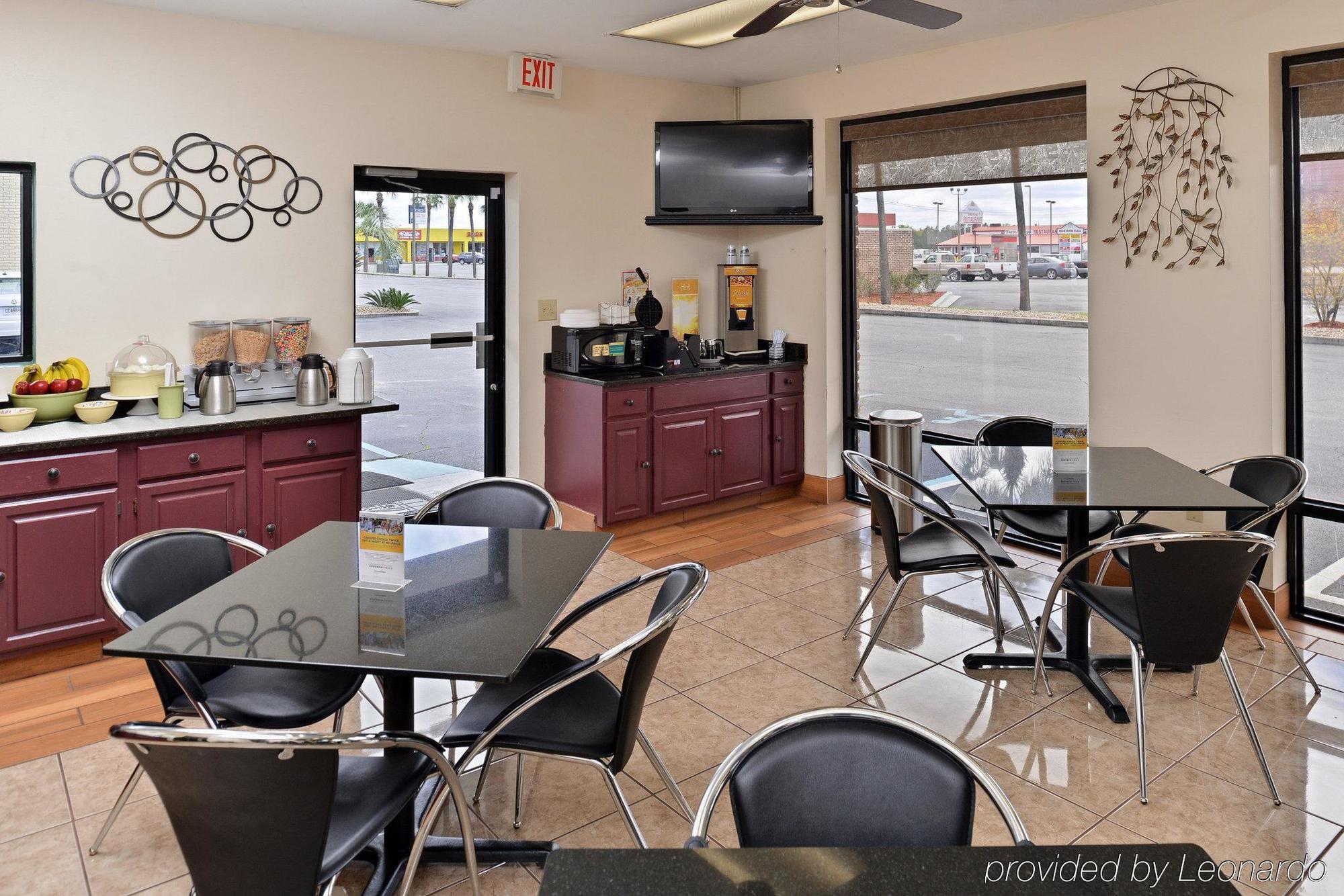 Oyo Hotel Lake Park - Valdosta Area エクステリア 写真