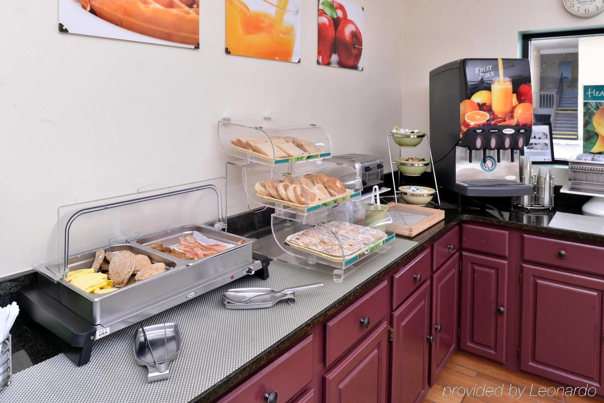 Oyo Hotel Lake Park - Valdosta Area エクステリア 写真